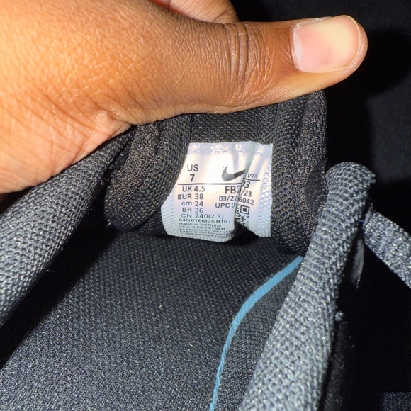 Nike revolution - Picture 4 of 4